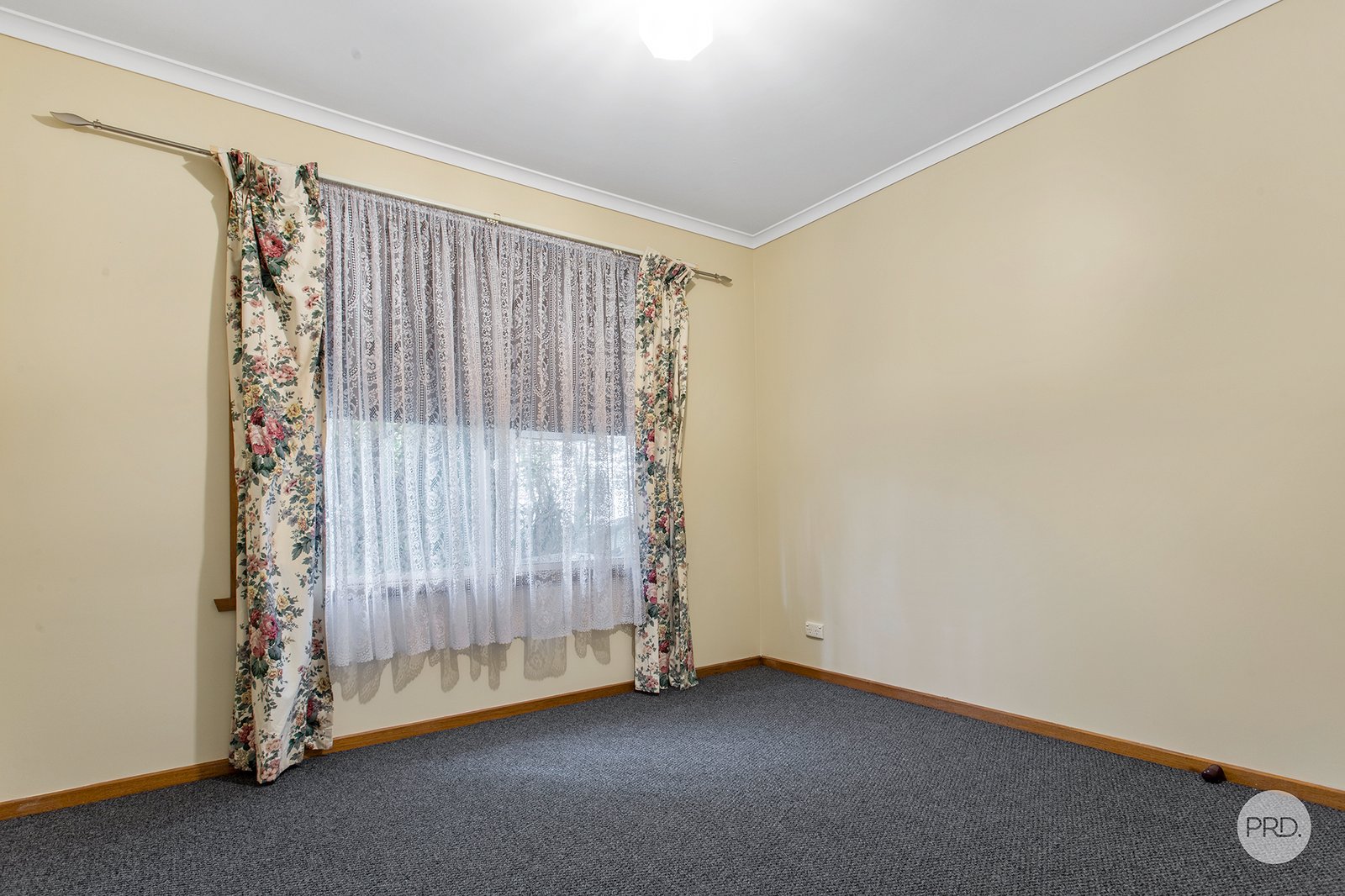 10 Longmore Street KANGAROO FLAT 6