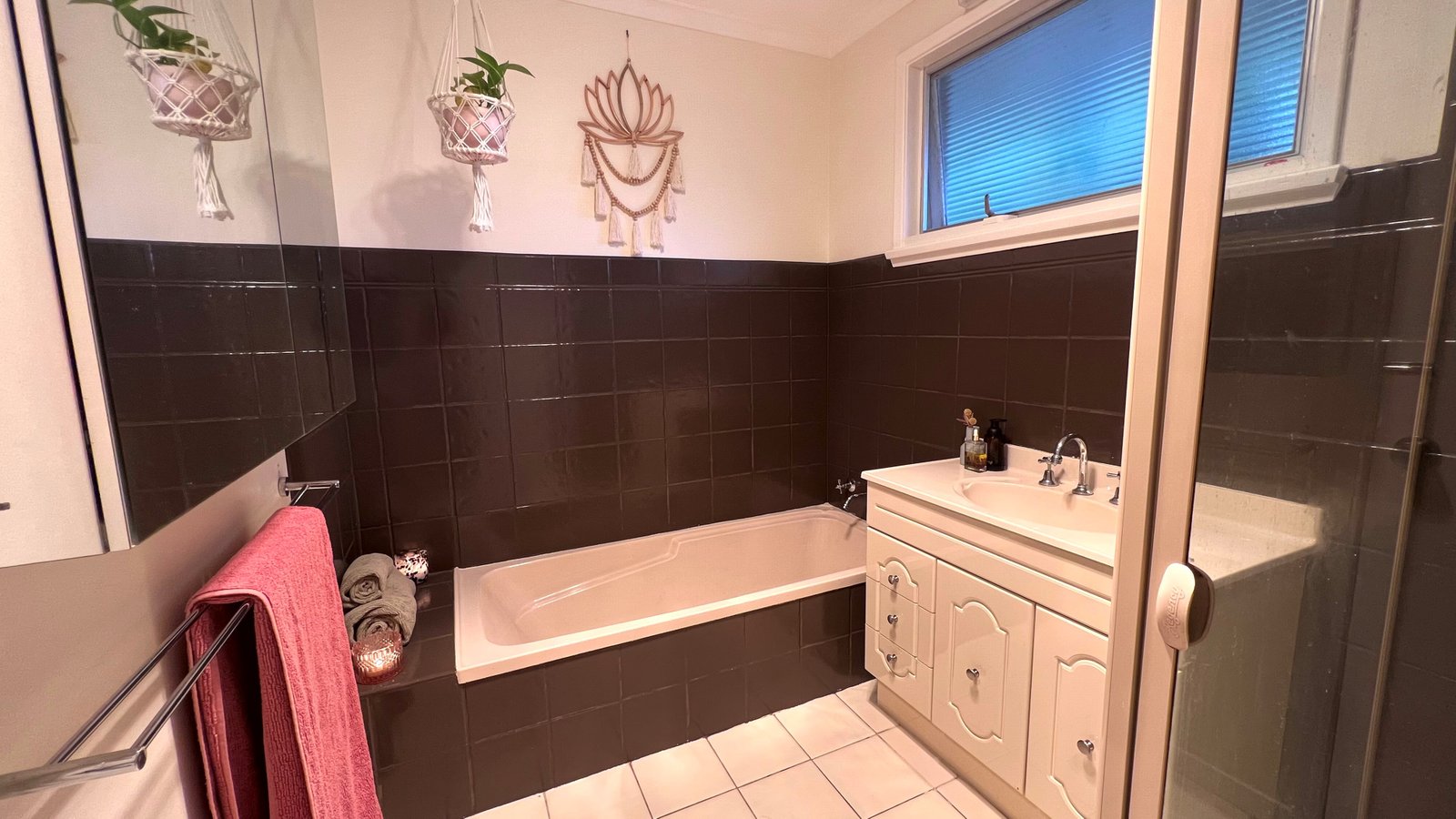 Real Estate and Property in 10 Longview Avenue, Leopold, VIC