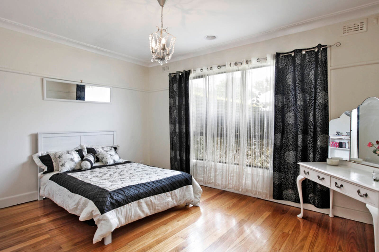 Real Estate and Property in 10 Mair Street, Kyneton, VIC