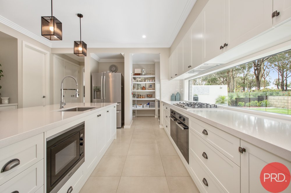 10 Mala Close LOUTH PARK 6