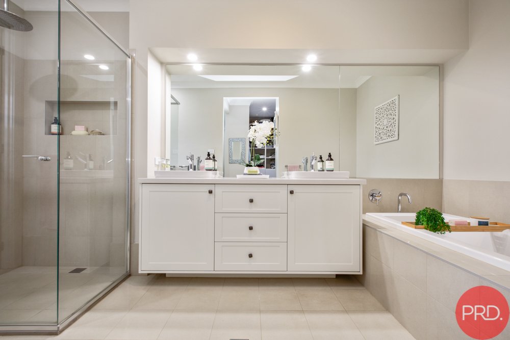 10 Mala Close LOUTH PARK 13