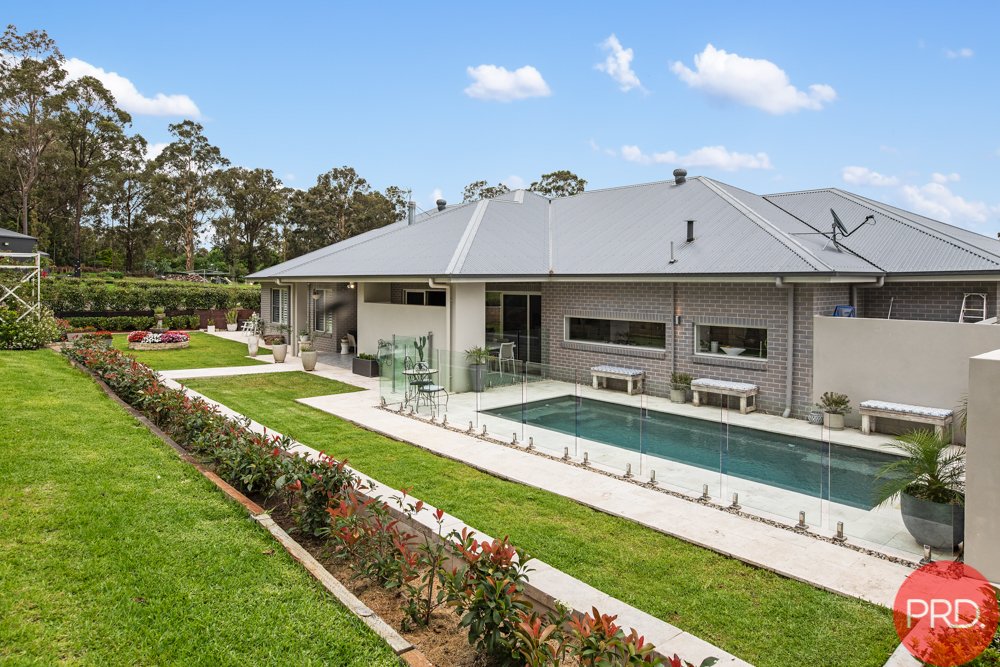 10 Mala Close LOUTH PARK 24