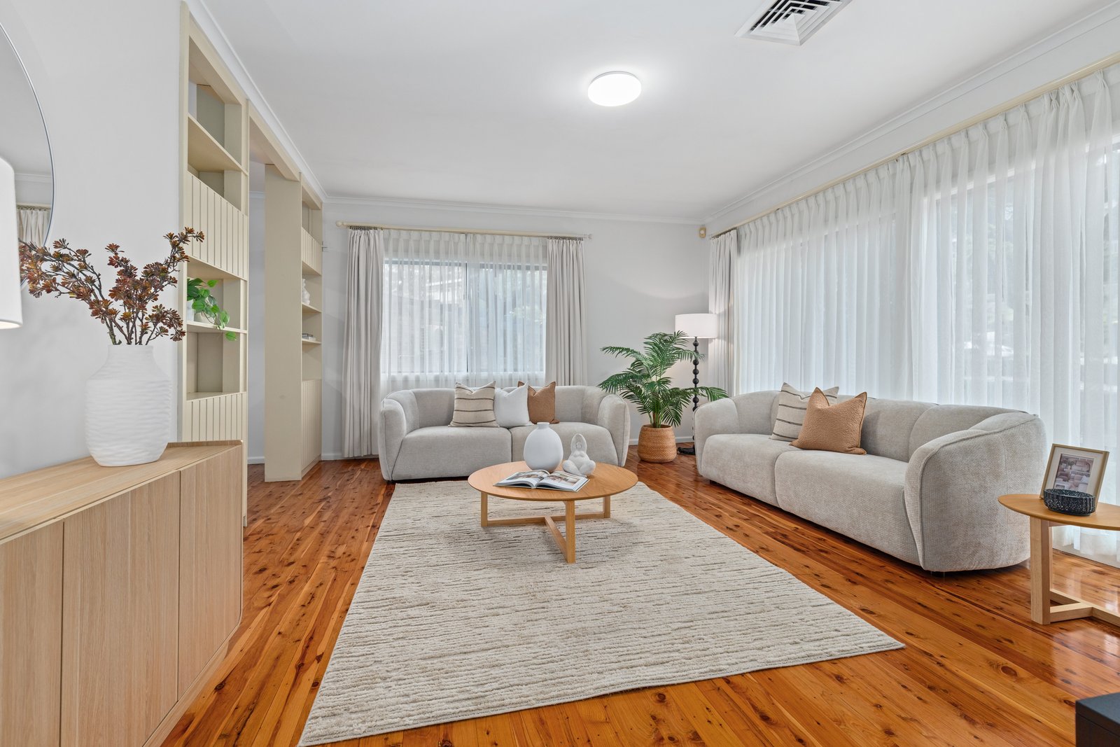 10 Maple Street LUGARNO 2