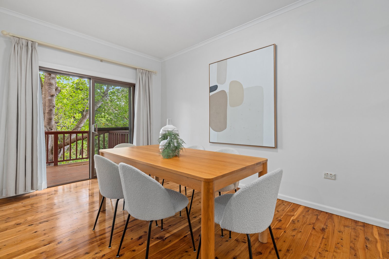 10 Maple Street LUGARNO 4