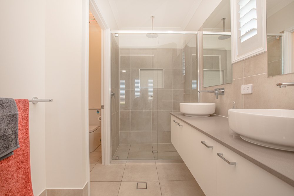 10 Marika Street LOCHINVAR 8