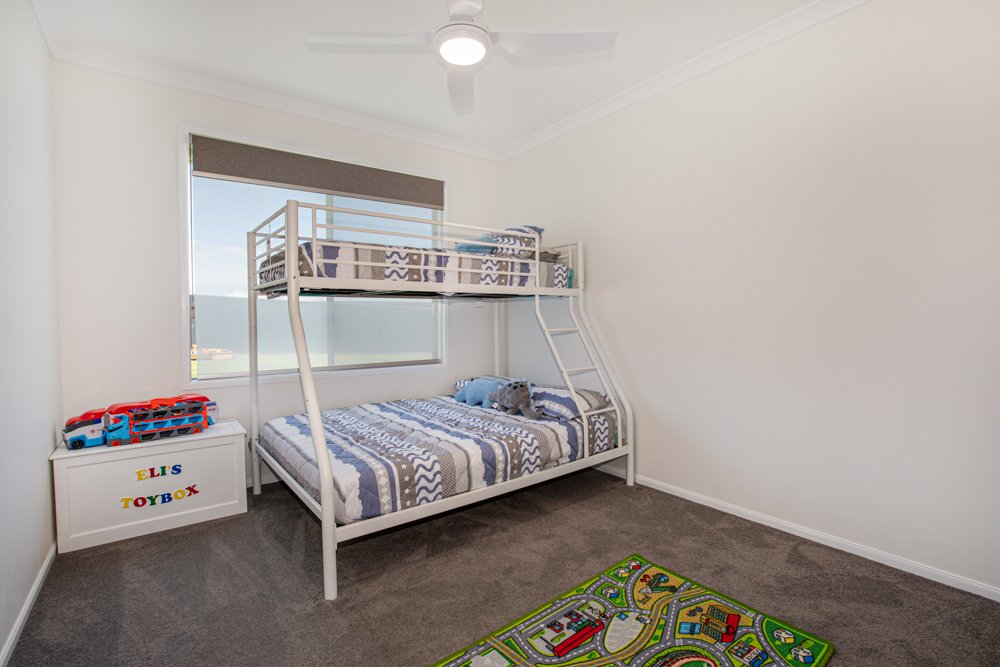 10 Marika Street LOCHINVAR 12