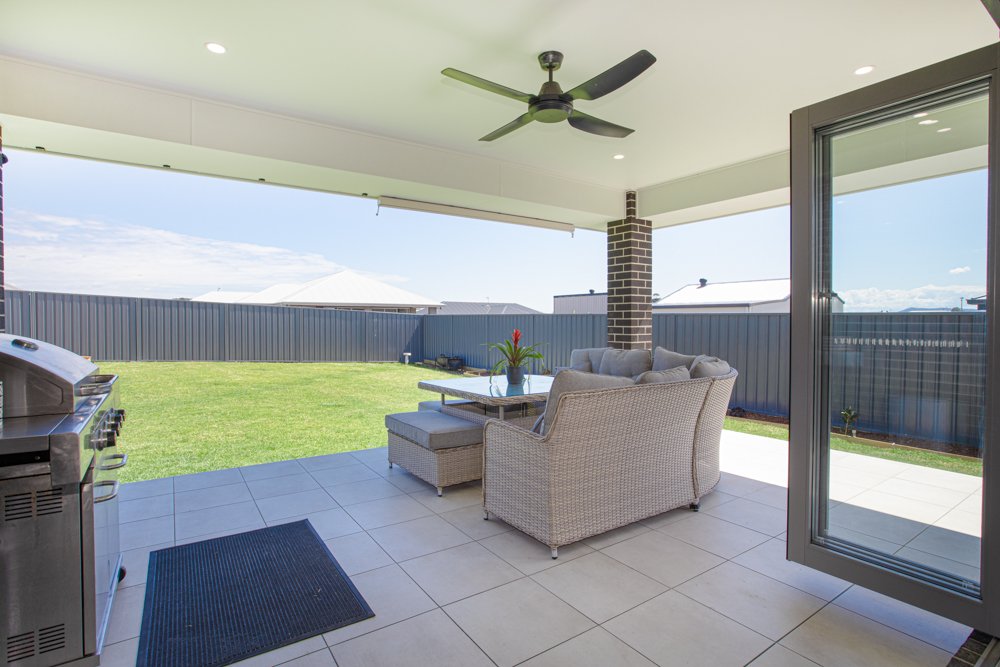 10 Marika Street LOCHINVAR 14