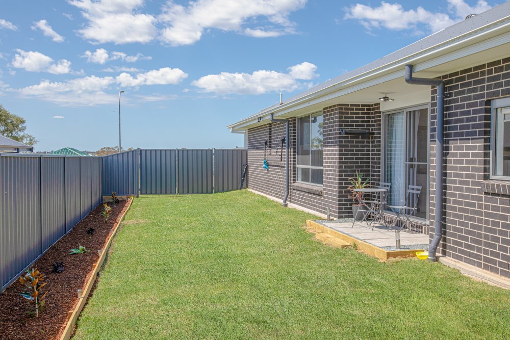 10 Marika Street LOCHINVAR 27