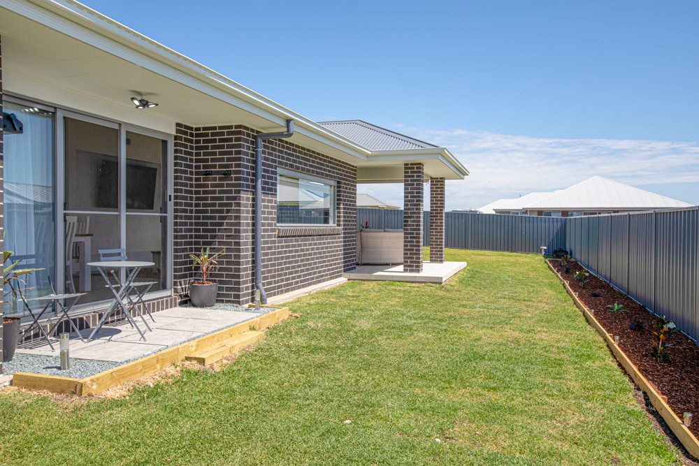 10 Marika Street LOCHINVAR 28