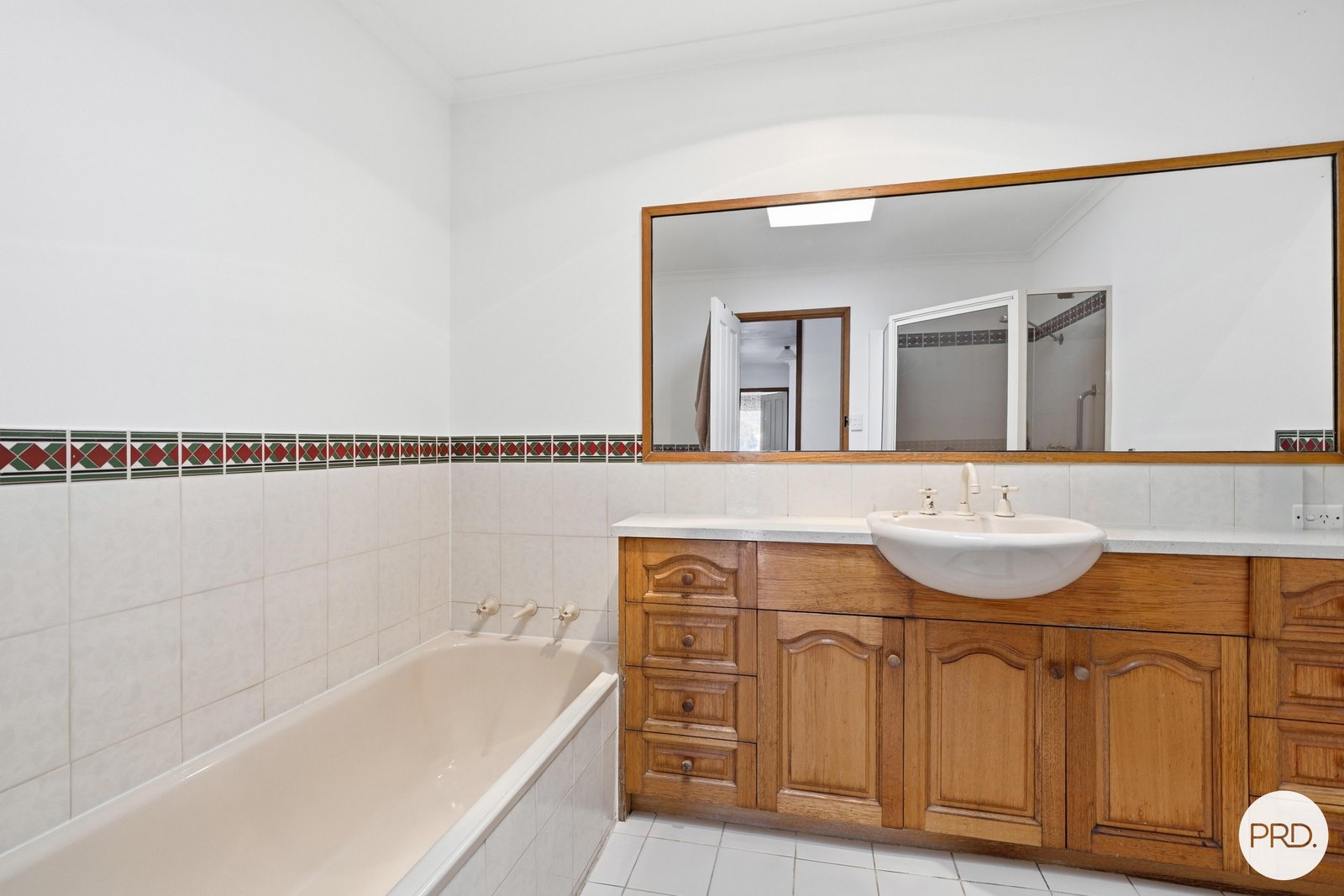 10 Maritana Place BERRIEDALE 17