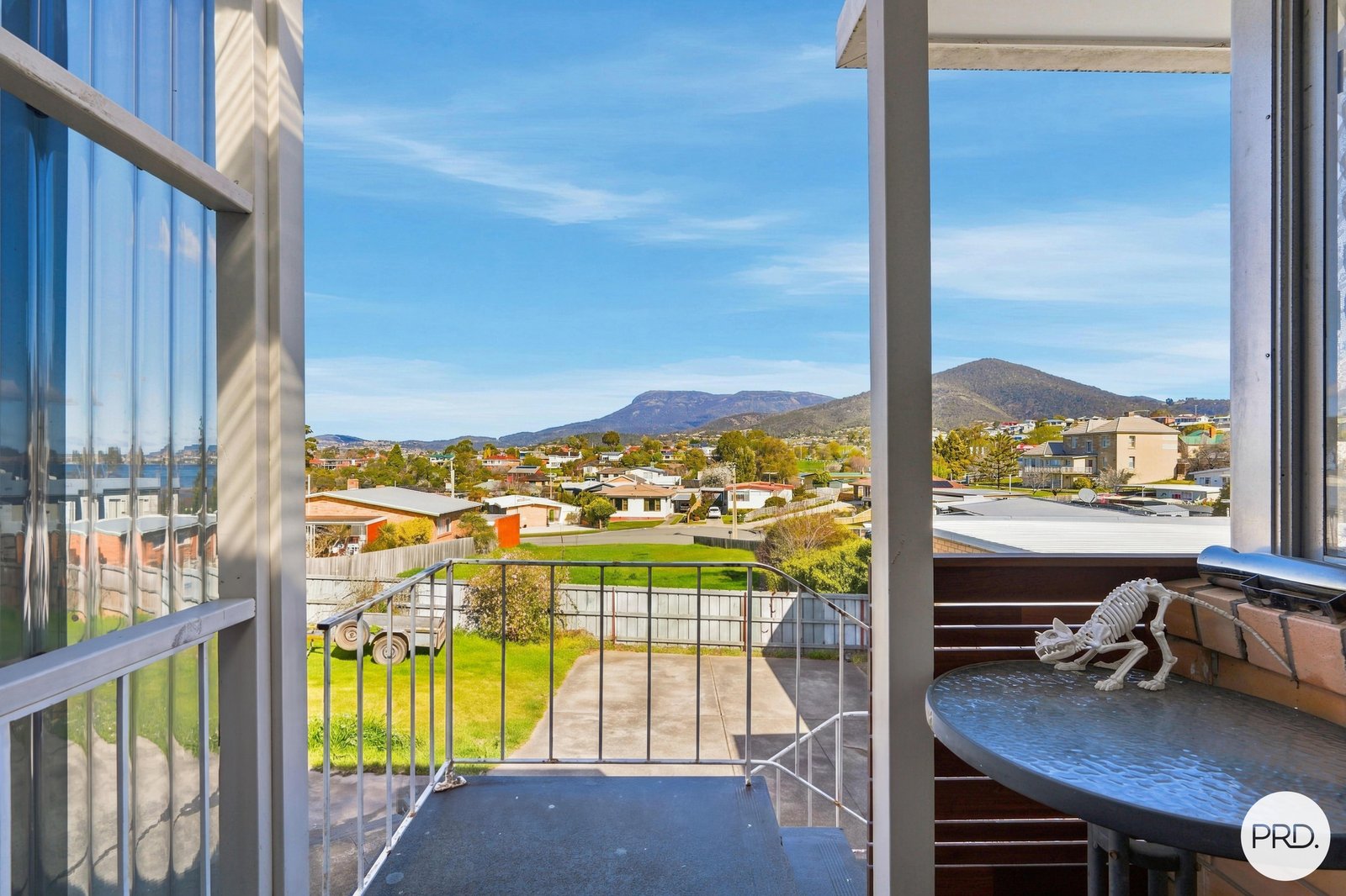 10 Maritana Place BERRIEDALE 26