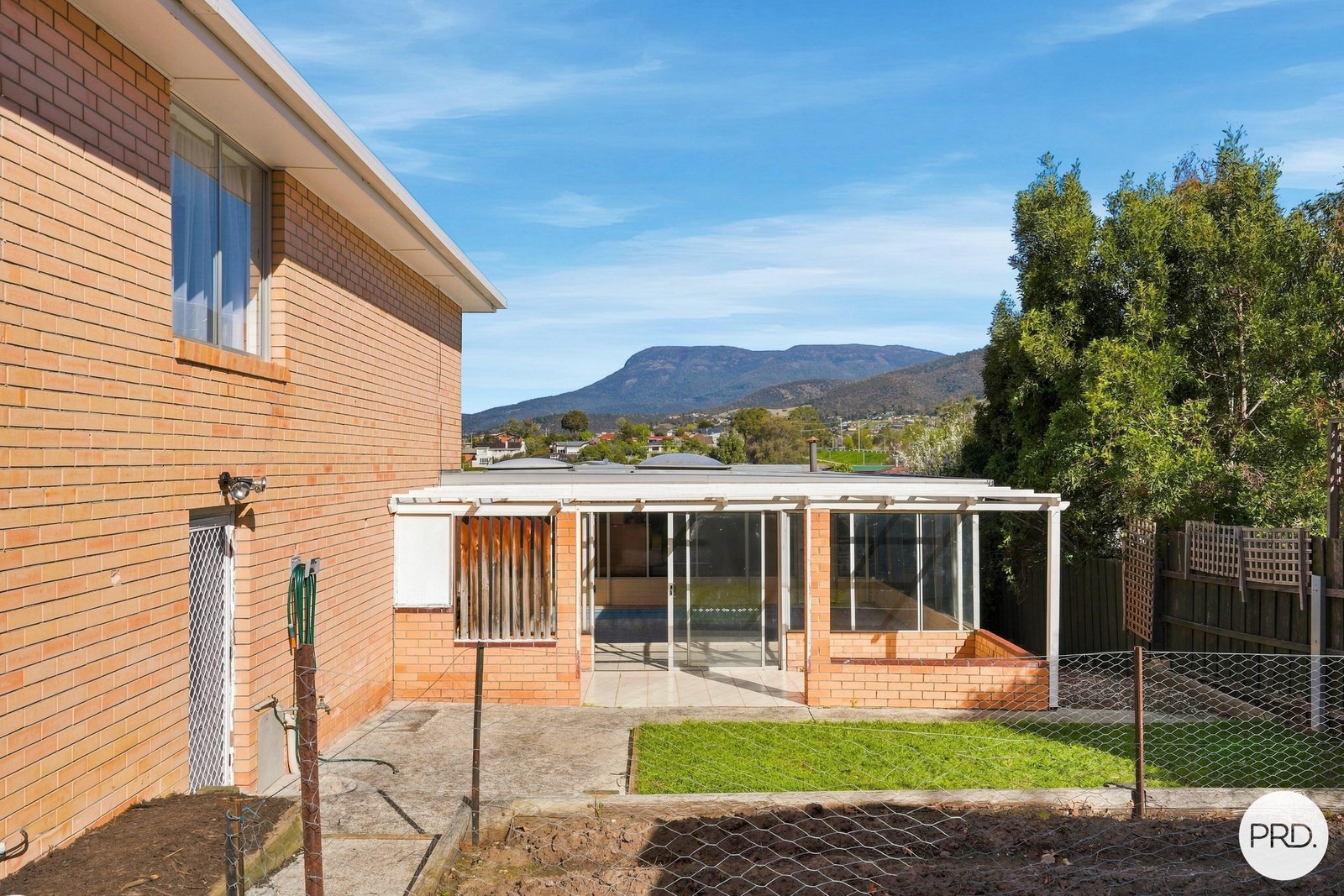 10 Maritana Place BERRIEDALE 34