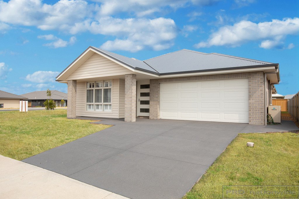 10 Marjoram Street CHISHOLM 2