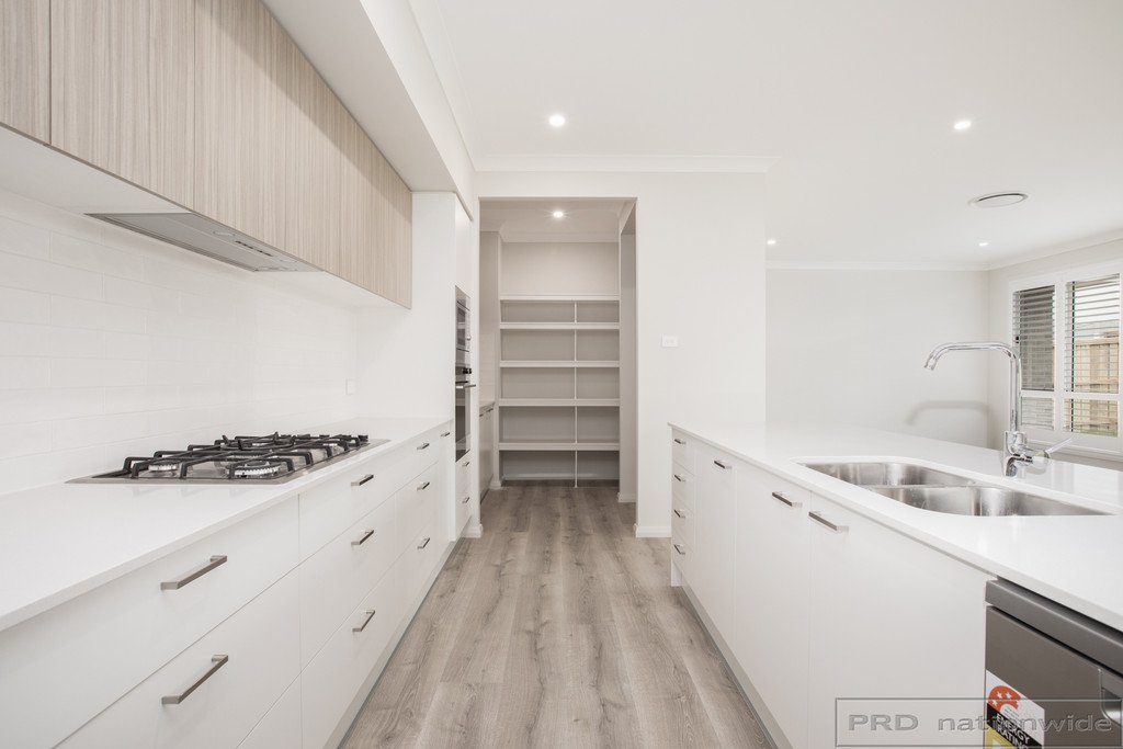 10 Marjoram Street CHISHOLM 11