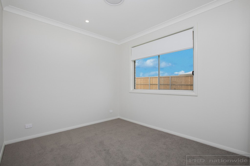 10 Marjoram Street CHISHOLM 17