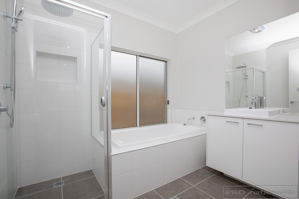 10 Marjoram Street CHISHOLM 18