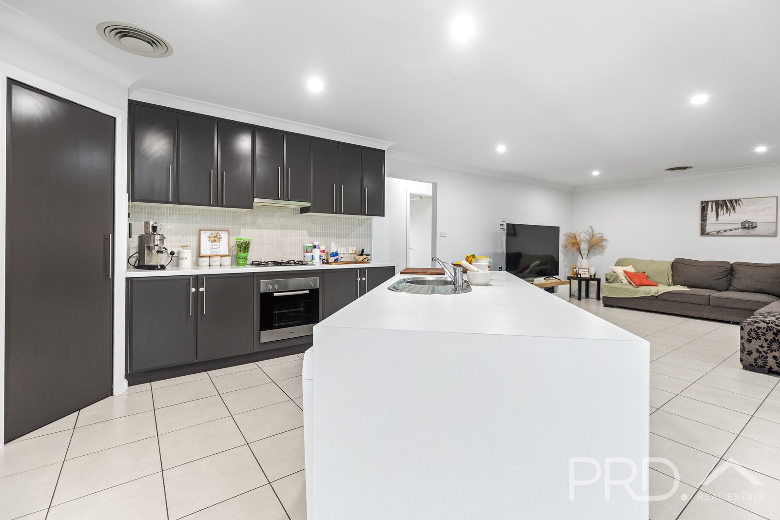 10 Maroo Street TUMUT 3