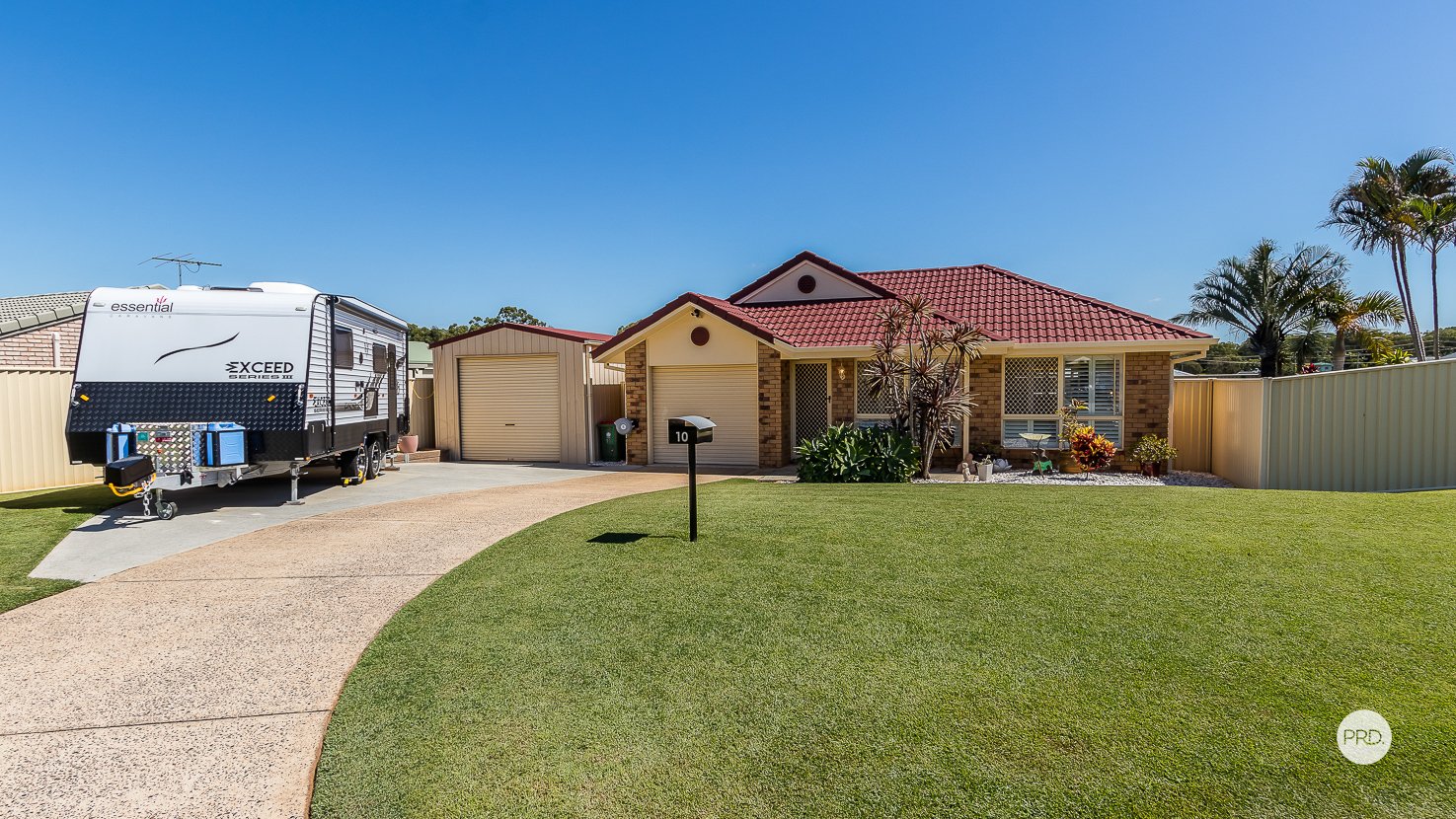10 MASHIE Place REDLAND BAY 4
