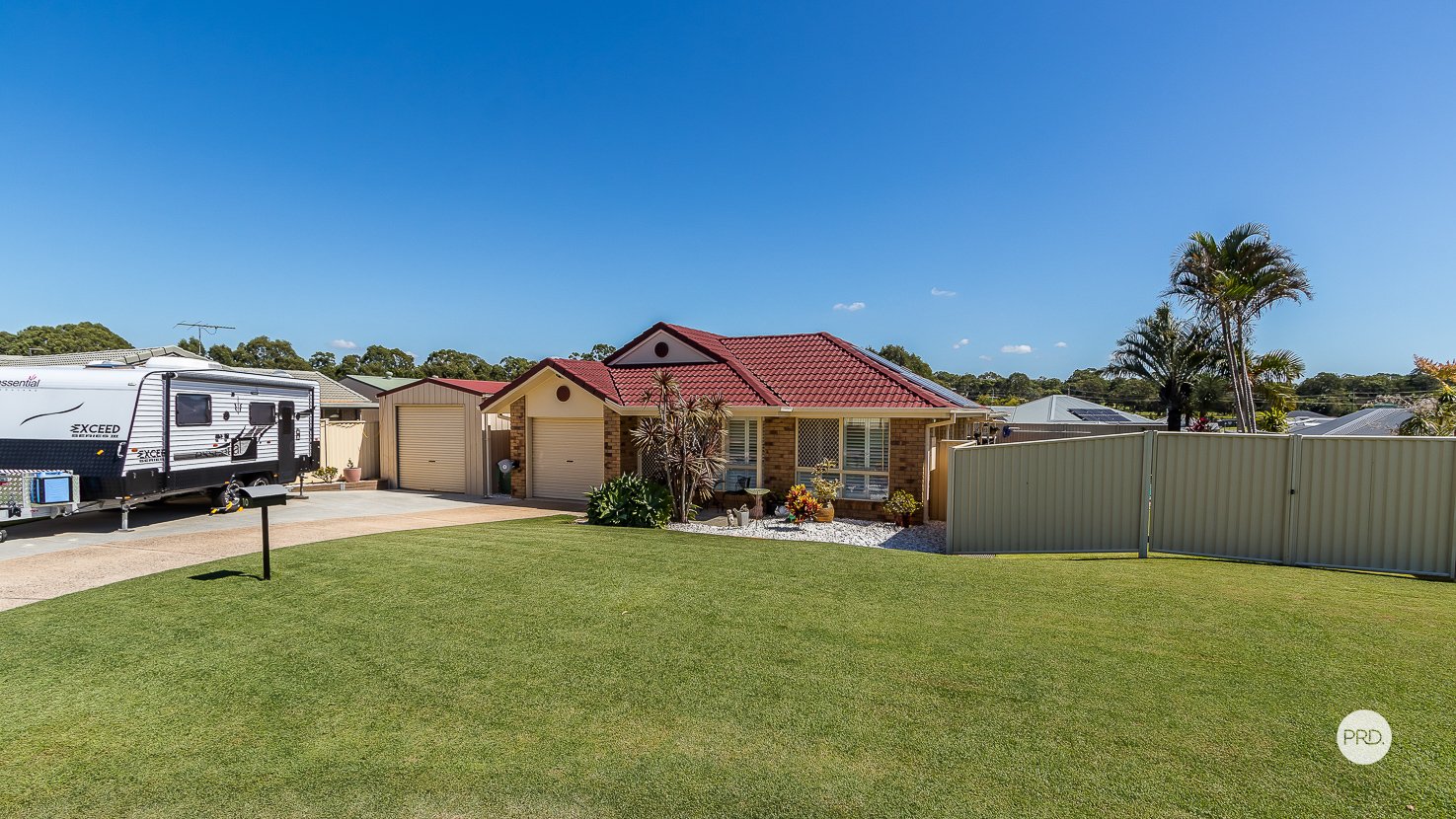10 MASHIE Place REDLAND BAY 6