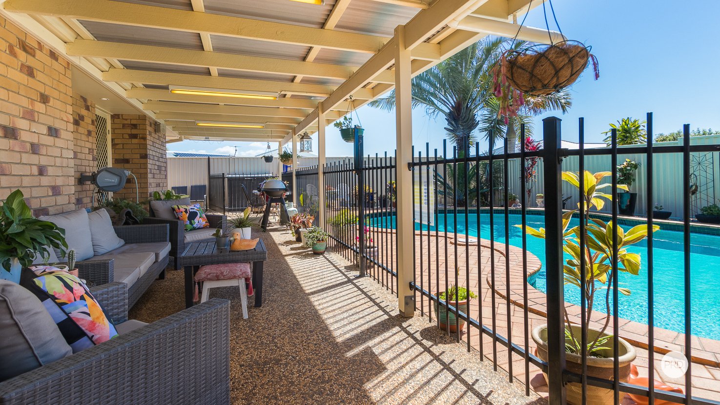 10 MASHIE Place REDLAND BAY 11