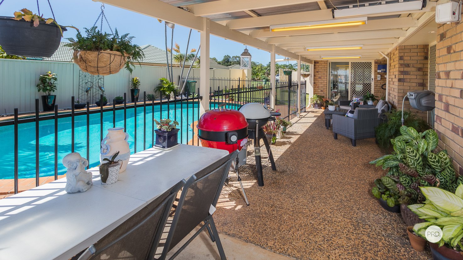 10 MASHIE Place REDLAND BAY 12