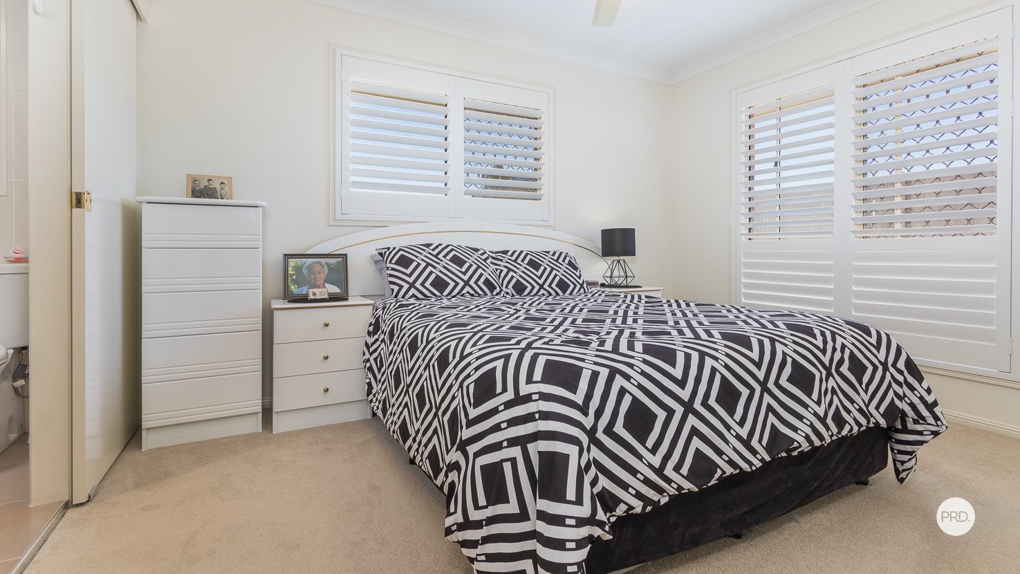 10 MASHIE Place REDLAND BAY 24