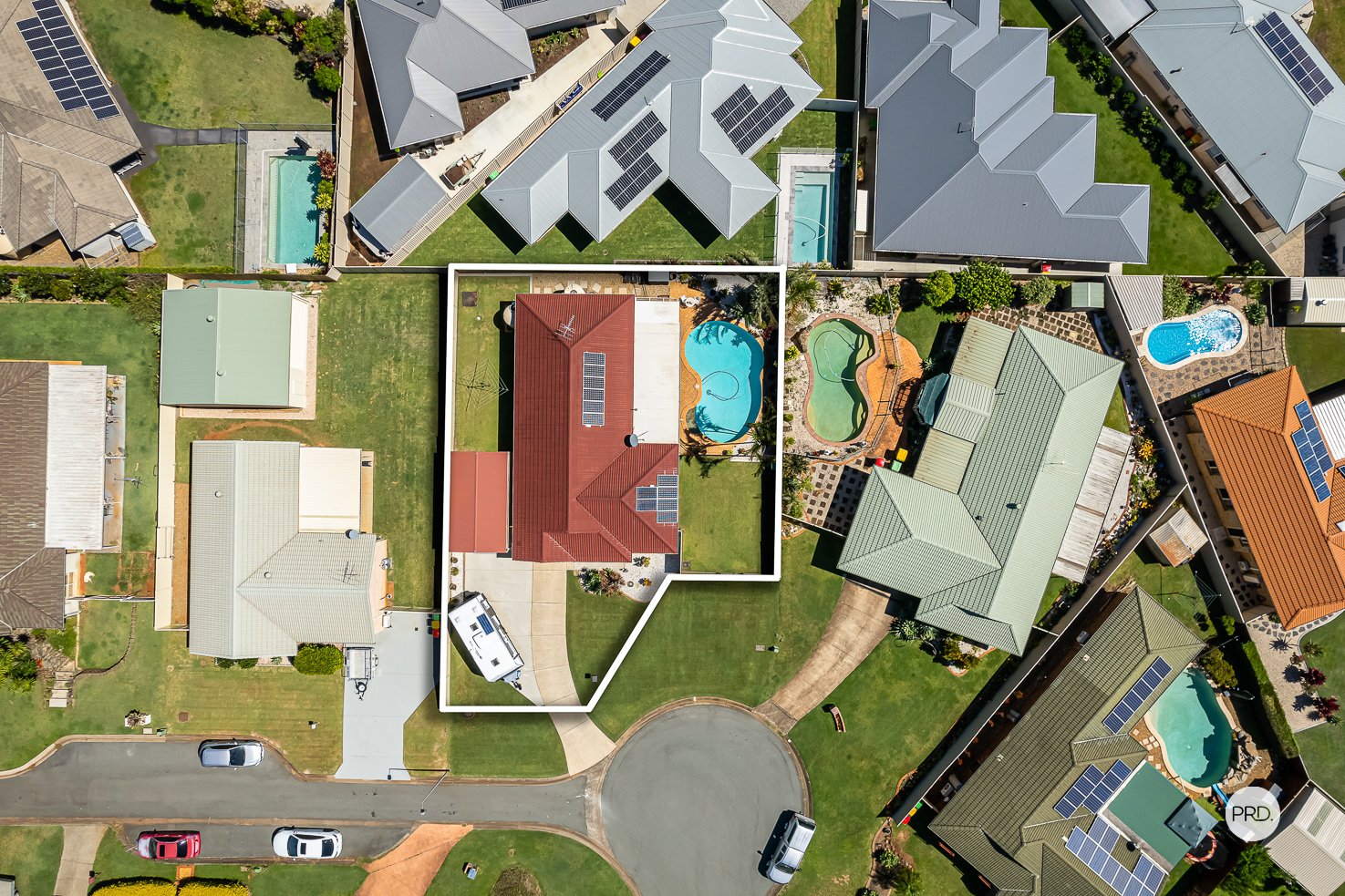 10 MASHIE Place REDLAND BAY 33