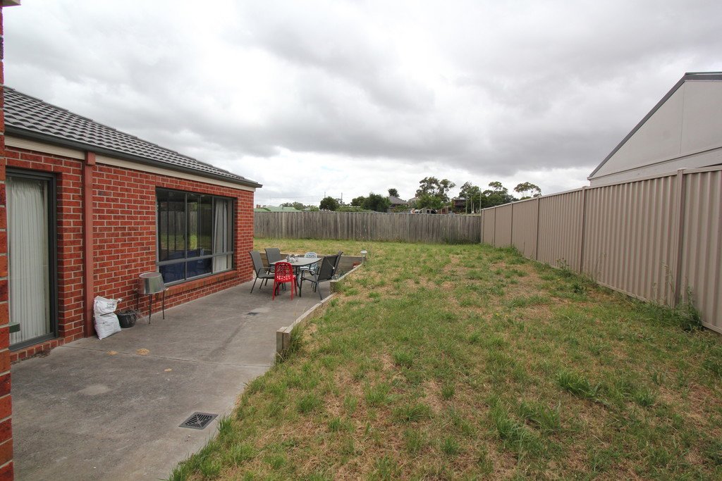 10 Maurie Paull Court MOUNT CLEAR 12
