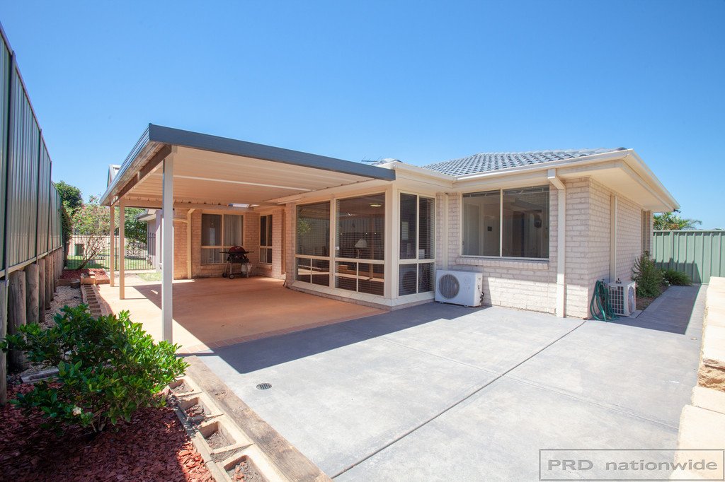 10 Maybush Avenue THORNTON 10