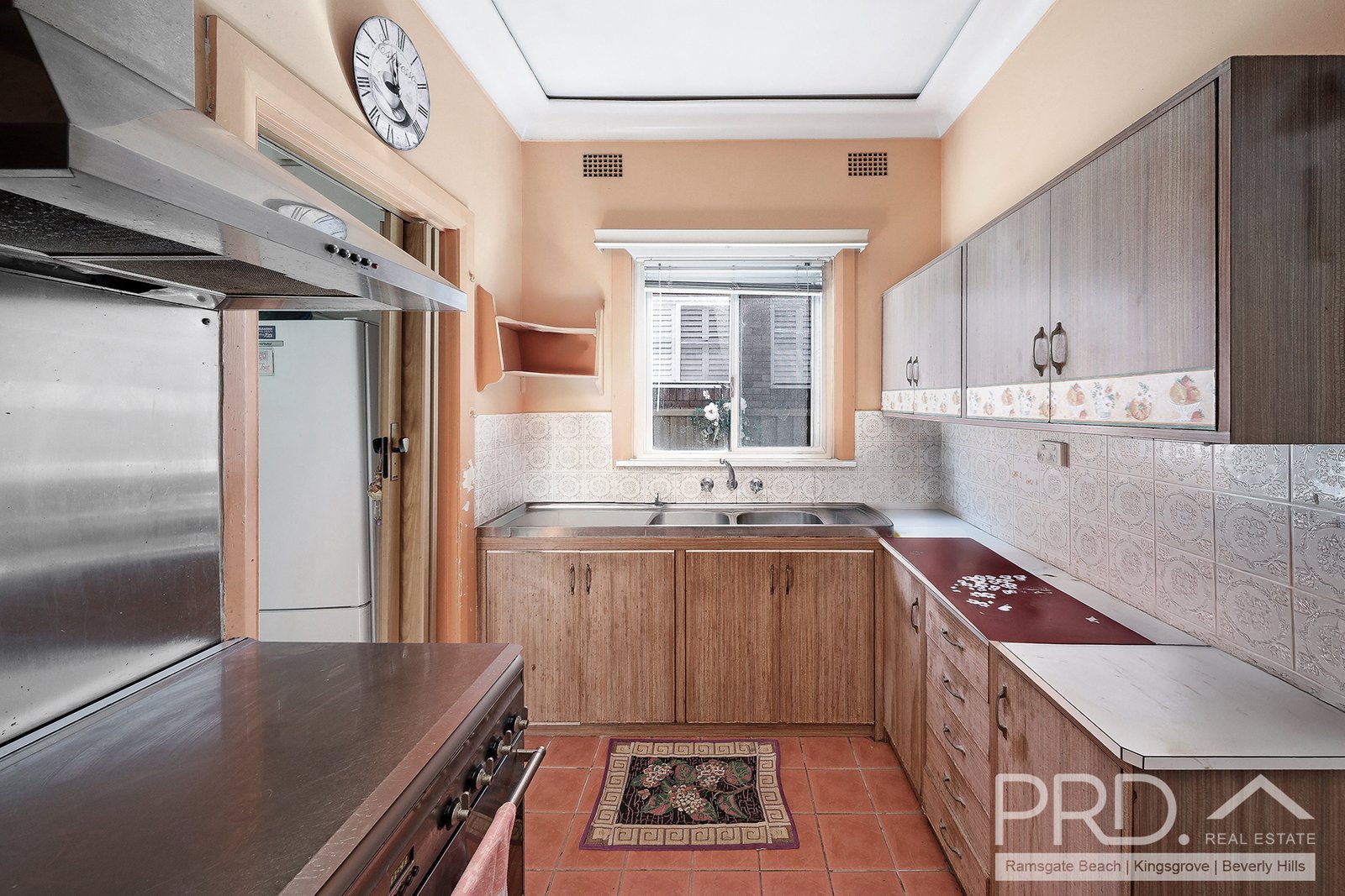 10 Mayfair Crescent BEVERLY HILLS 3