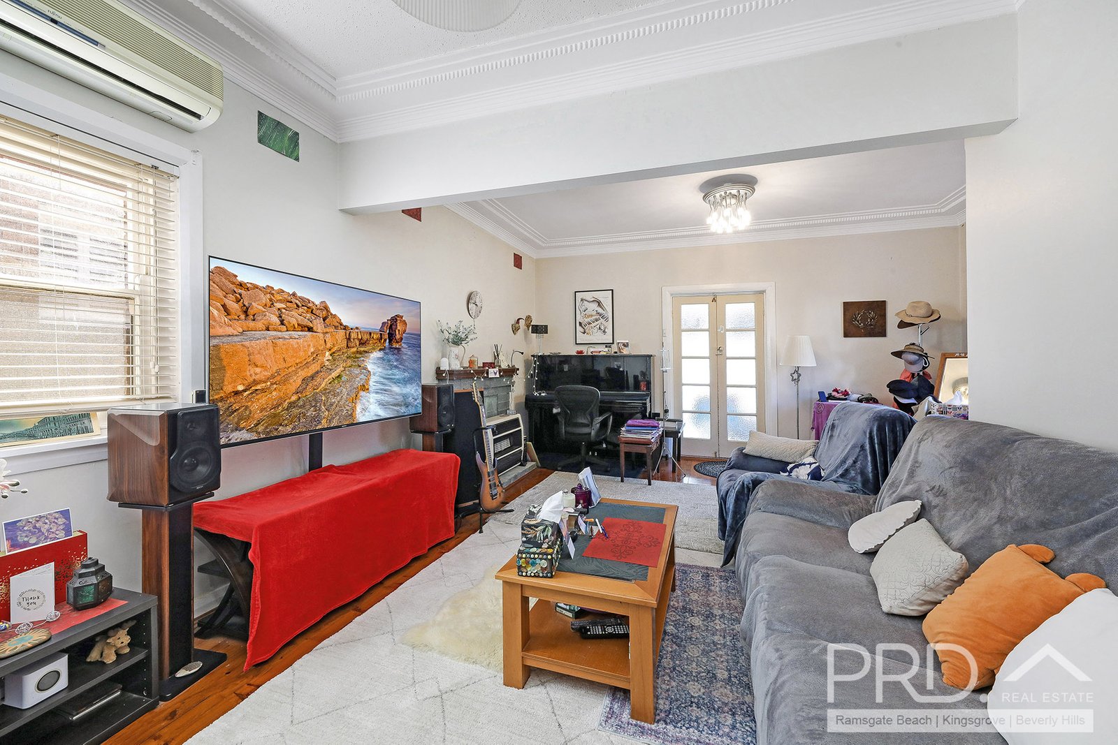 10 Mayfair Crescent BEVERLY HILLS 4