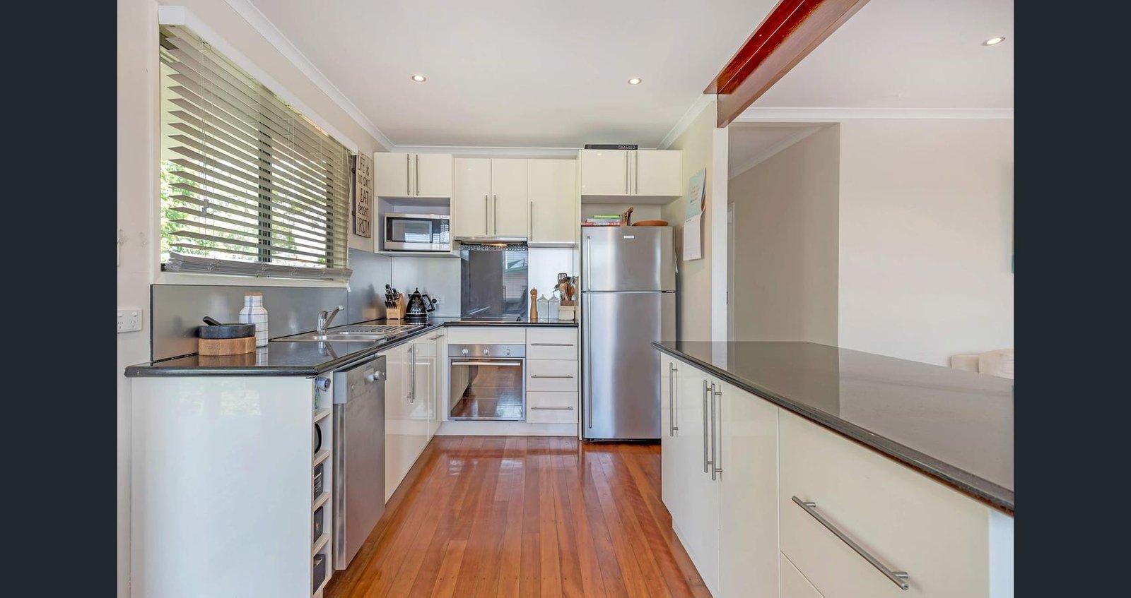 10 McCowan Street ASHMORE 1