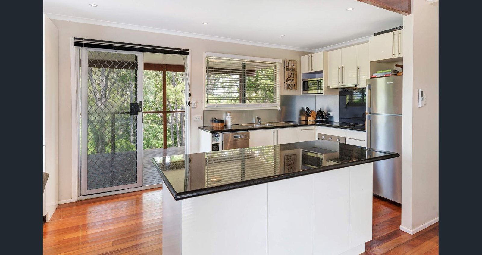 10 McCowan Street ASHMORE 3