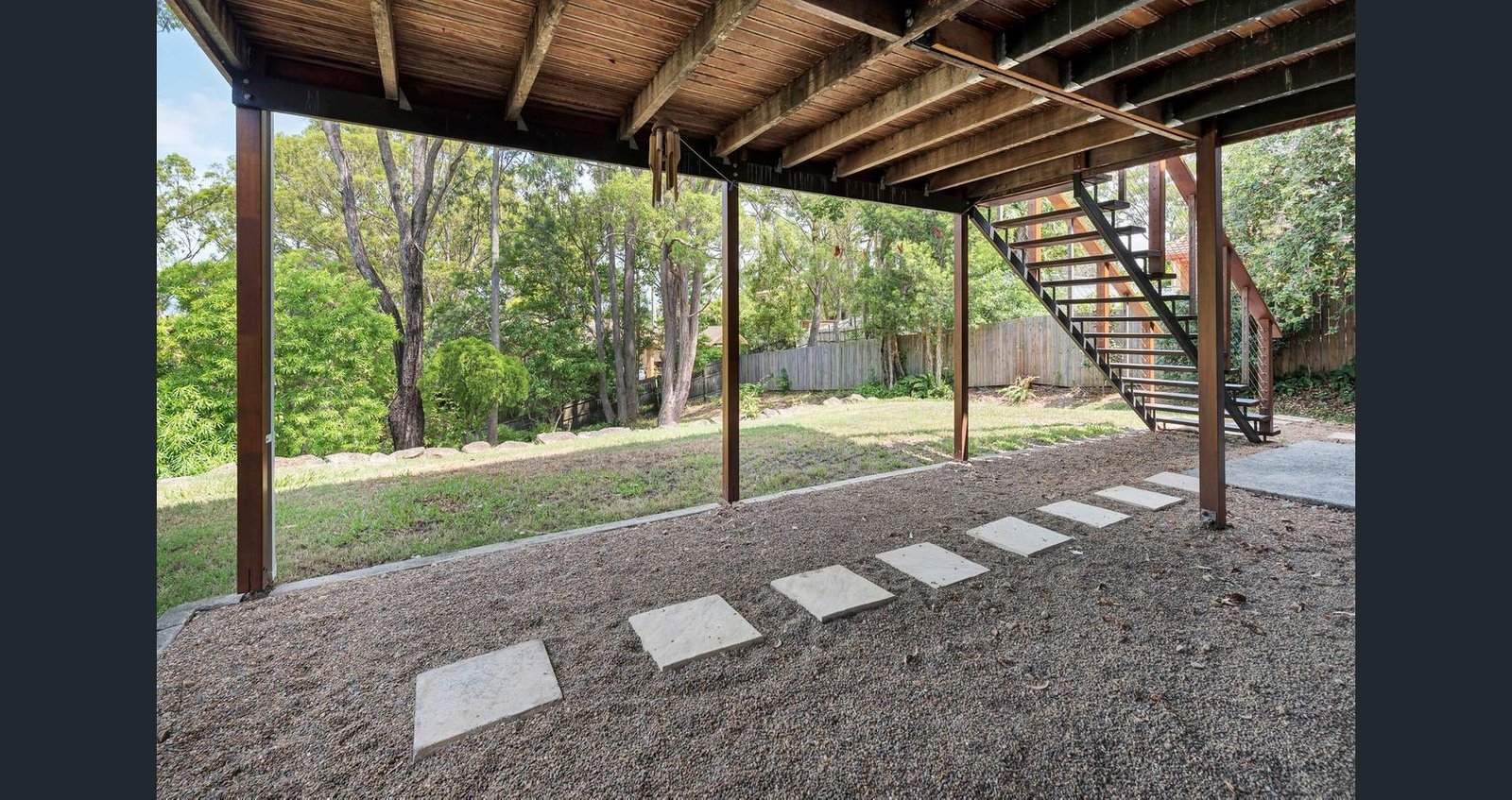 10 McCowan Street ASHMORE 14