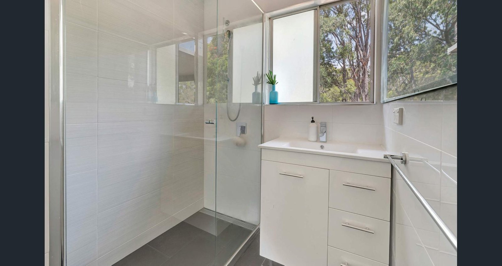 10 McCowan Street ASHMORE 7
