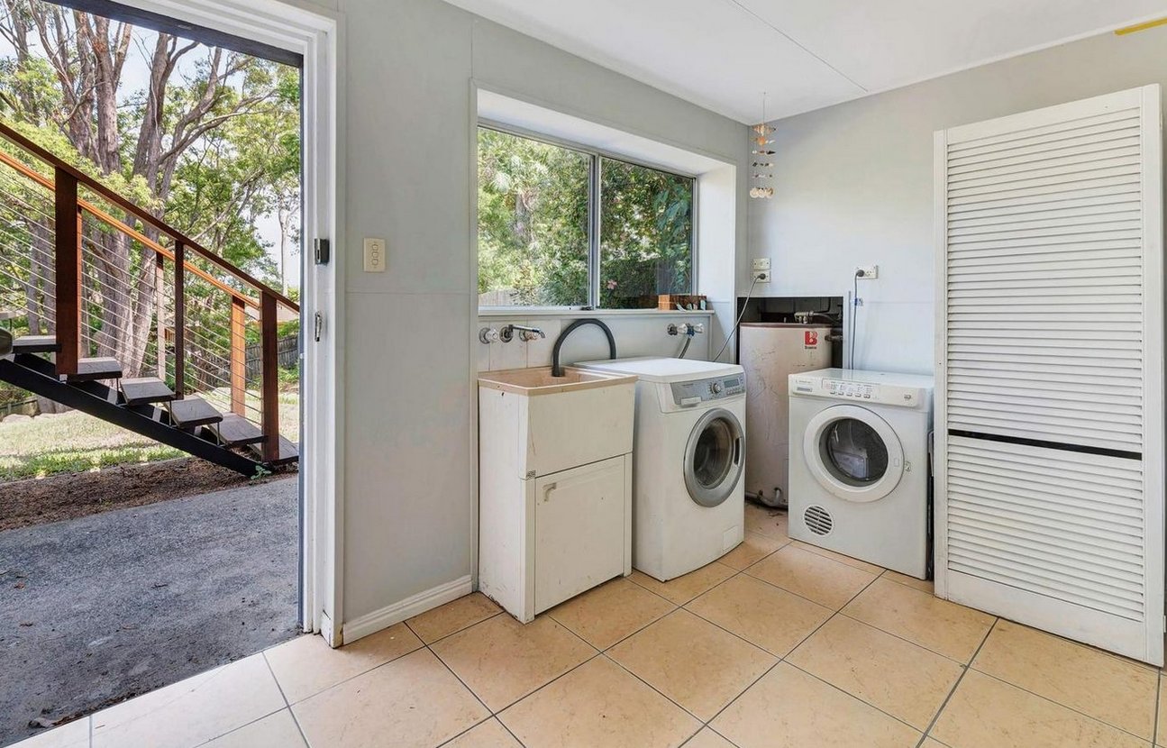 10 McCowan Street ASHMORE 15