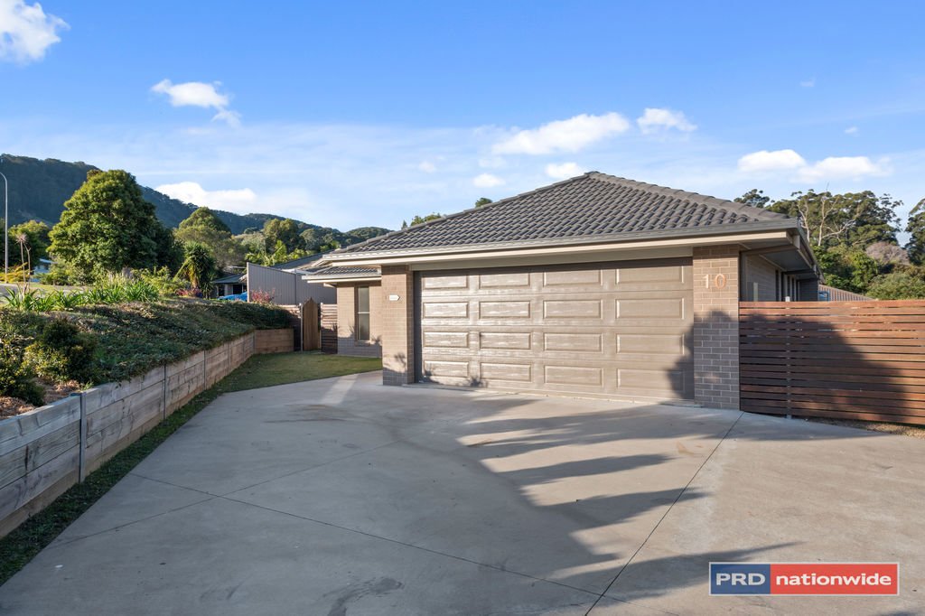 10 McEntyre Street COFFS HARBOUR 2