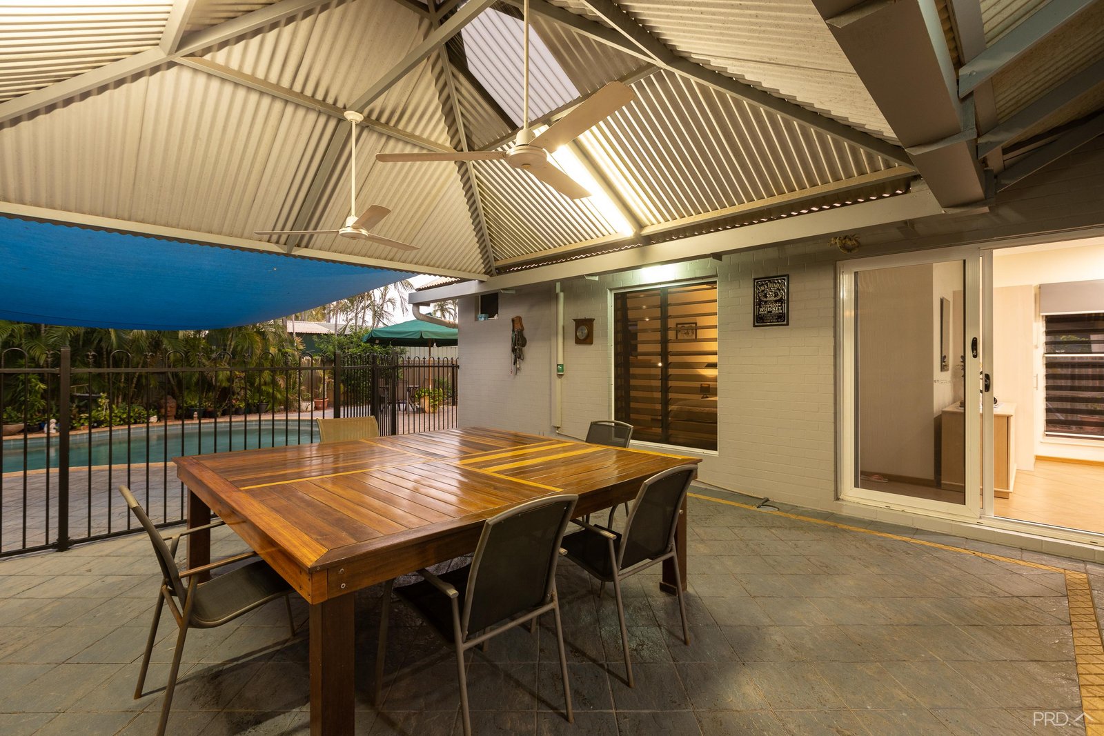 10 McKenzie Road CABLE BEACH 33
