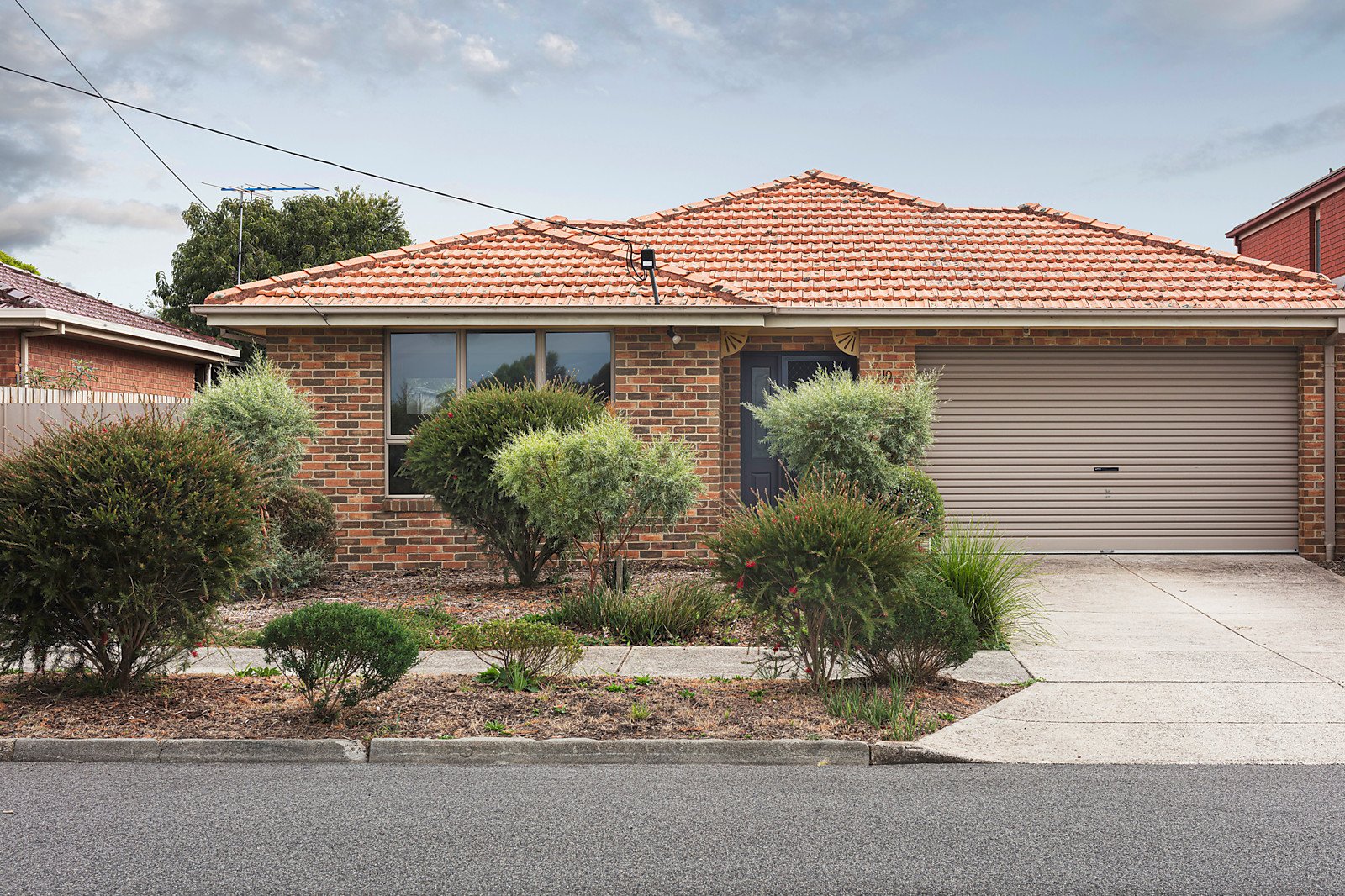 10 McMahon Road, Reservoir VIC 3073