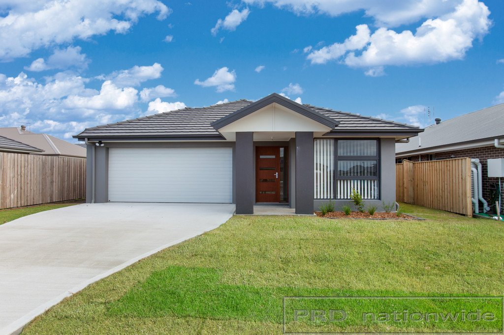 10 McNamara Street THORNTON 1