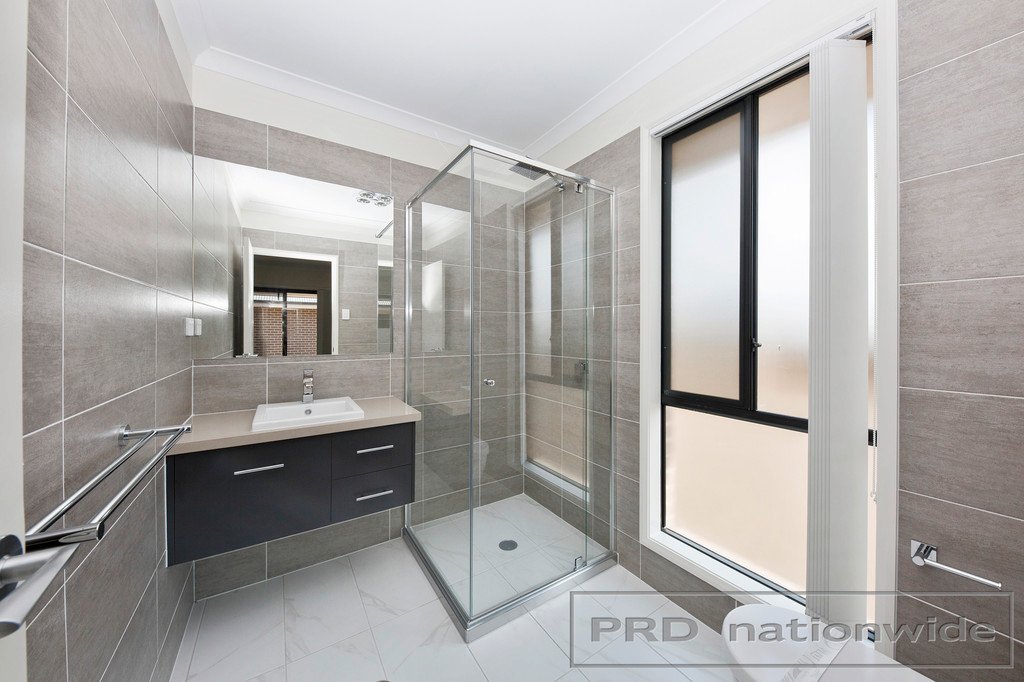 10 McNamara Street THORNTON 9