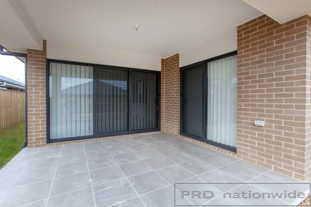 10 McNamara Street THORNTON 14