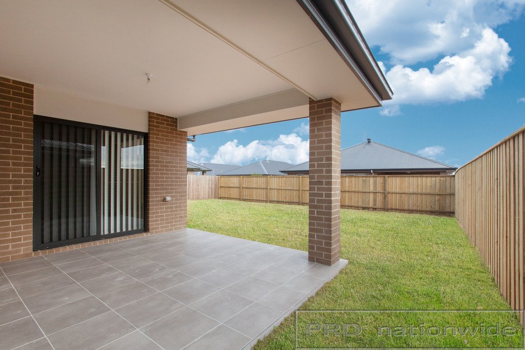 10 McNamara Street THORNTON 15