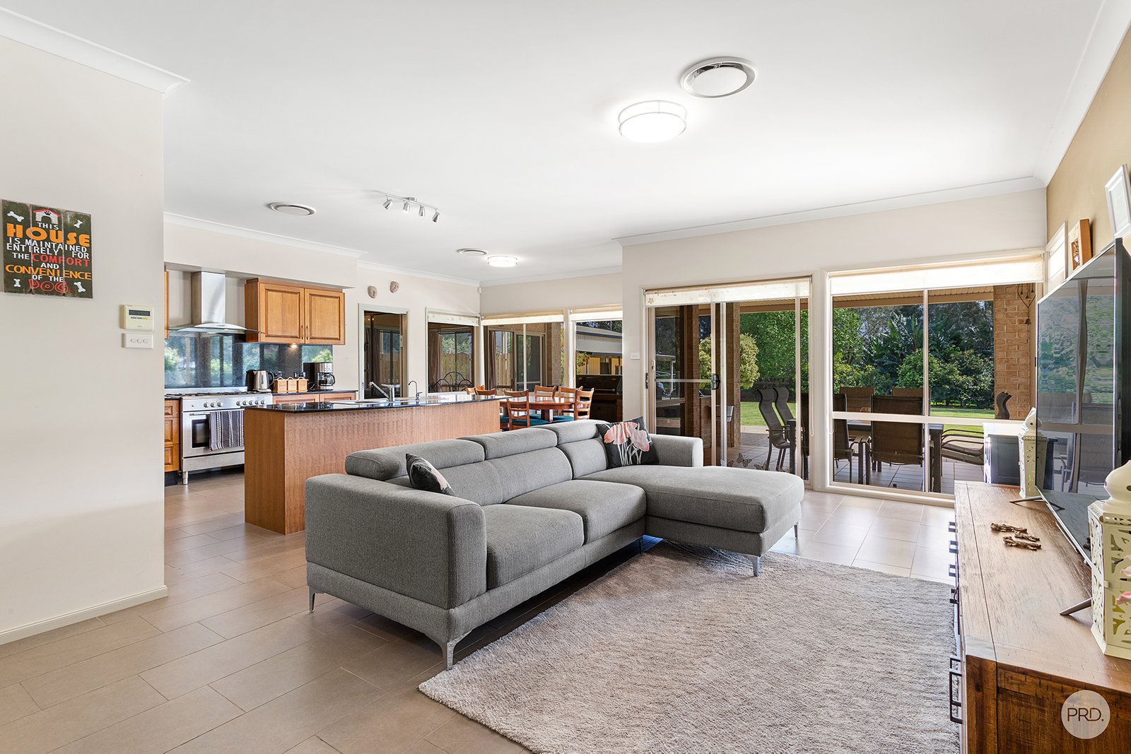 10 Melaleuca Drive ONE MILE 4