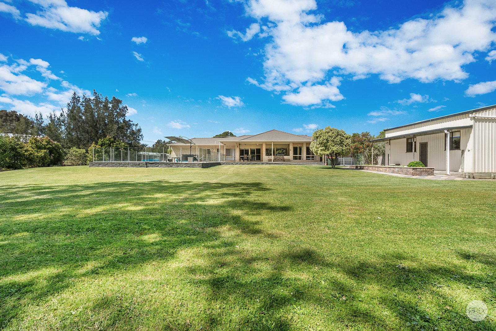 10 Melaleuca Drive ONE MILE 14