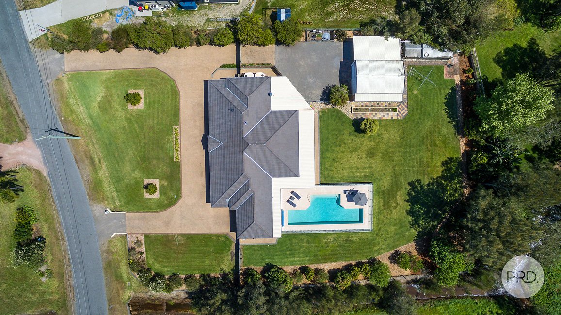 10 Melaleuca Drive ONE MILE 18
