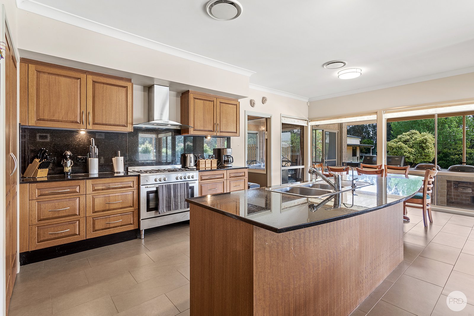 10 Melaleuca Drive ONE MILE 19