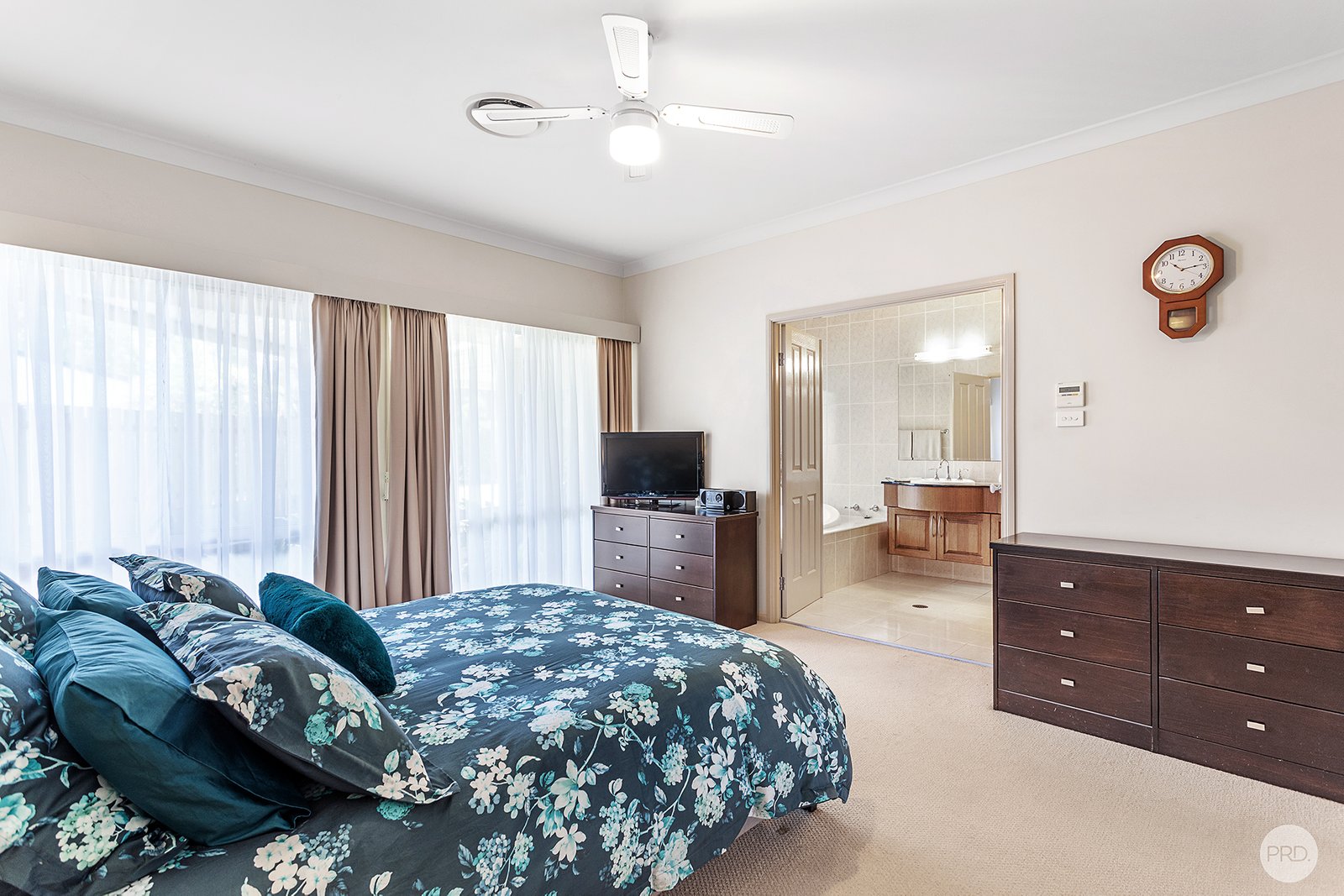 10 Melaleuca Drive ONE MILE 22