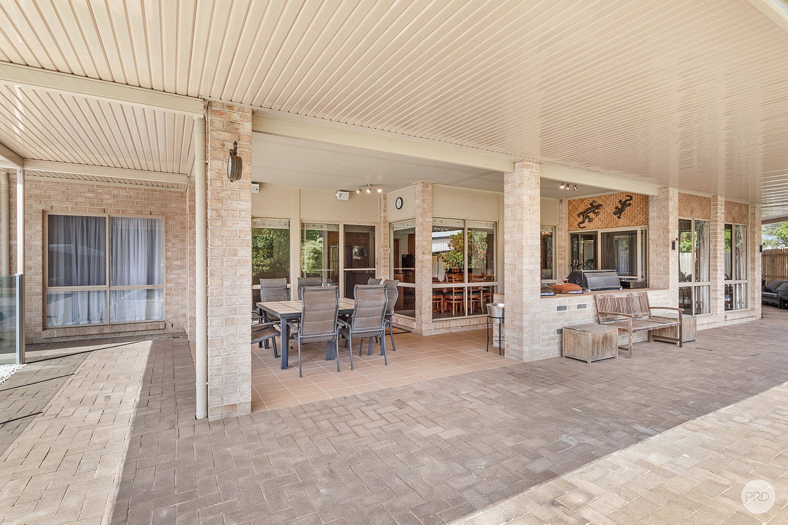 10 Melaleuca Drive ONE MILE 31