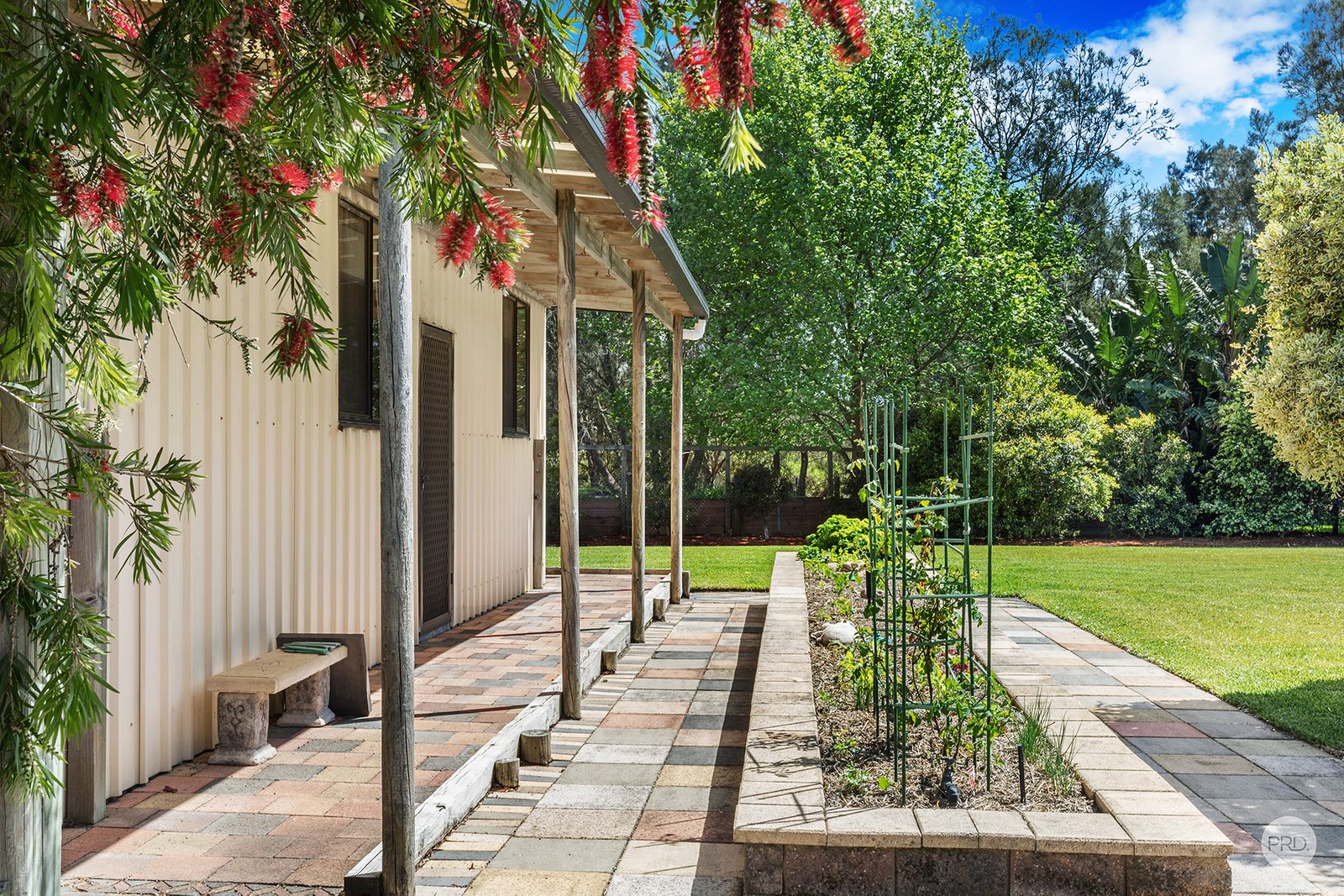 10 Melaleuca Drive ONE MILE 34